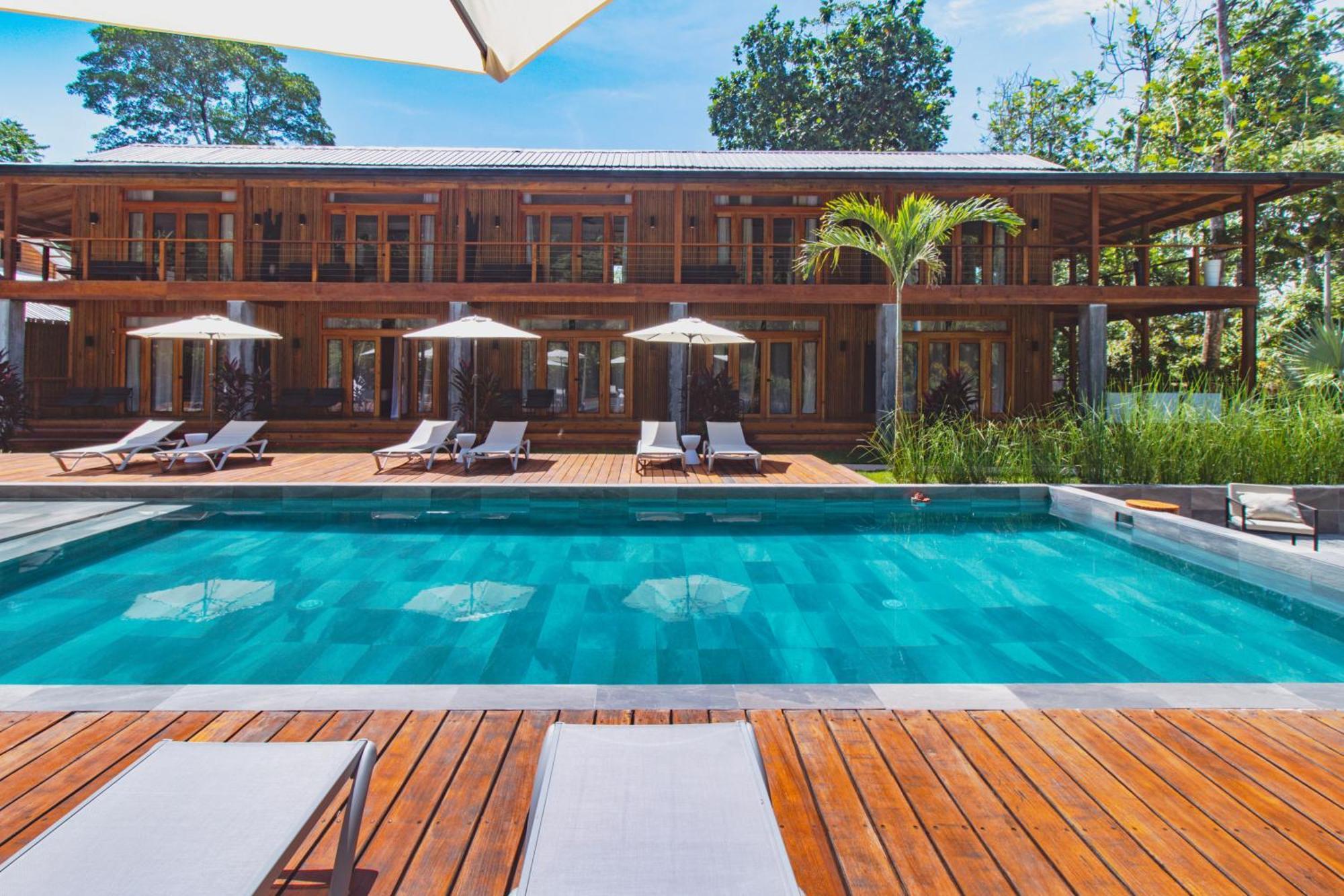 S Boutique Hotel Bocas Town Bagian luar foto