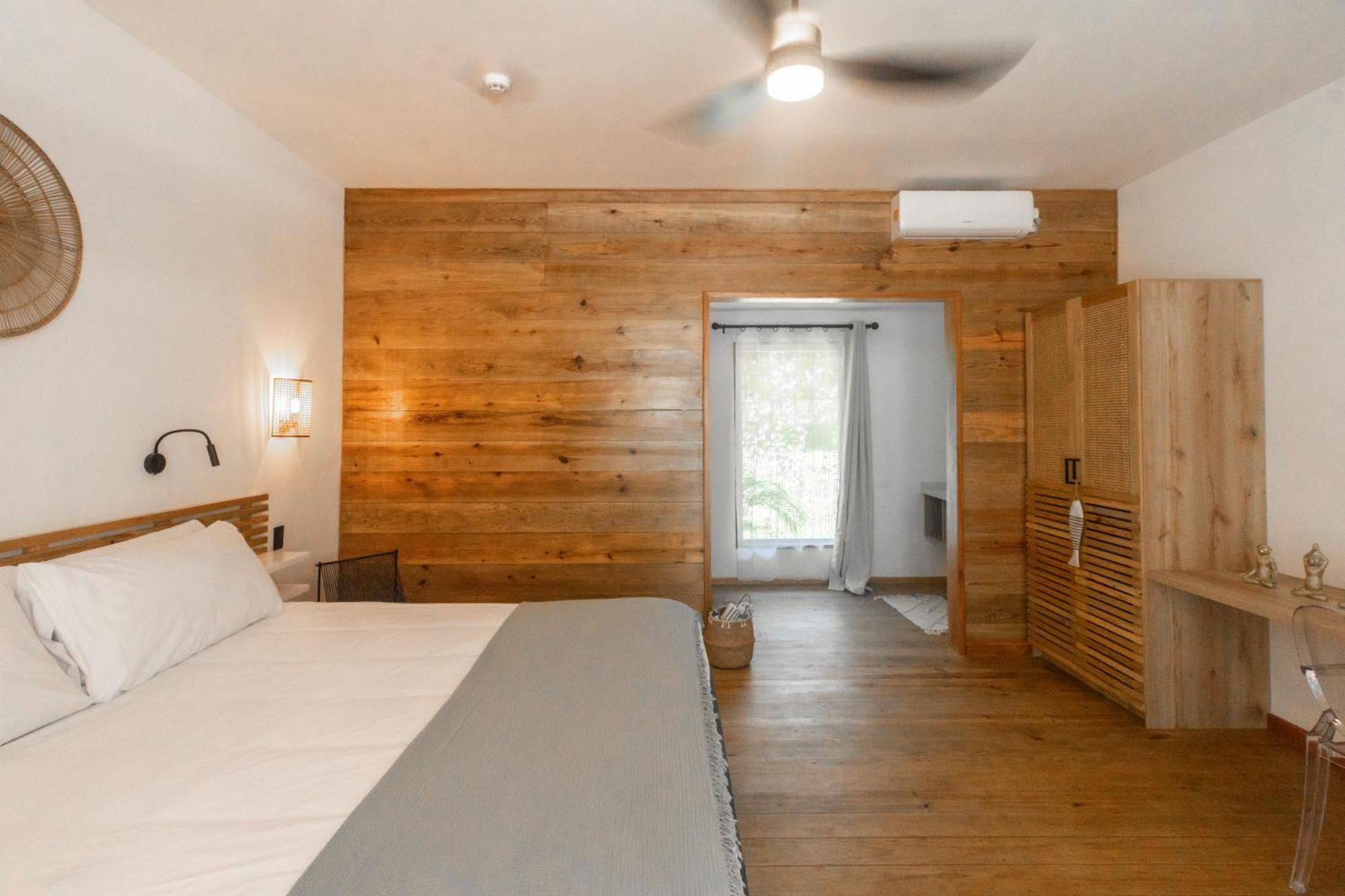 S Boutique Hotel Bocas Town Bagian luar foto