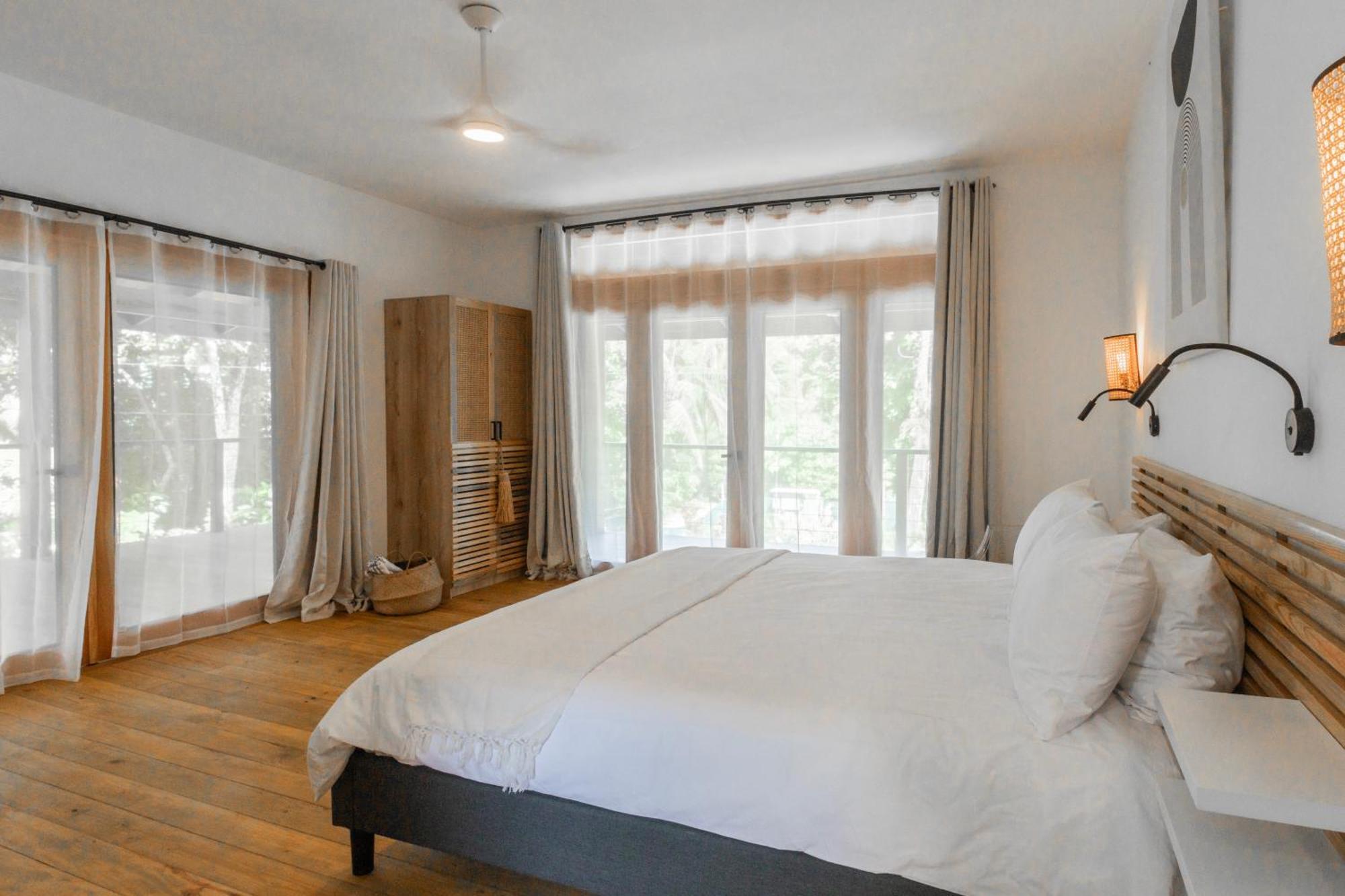 S Boutique Hotel Bocas Town Bagian luar foto